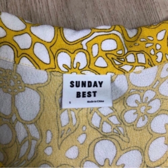 Sunday Best Yellow V-Neck Button Up Sundress - Picture 3 of 10